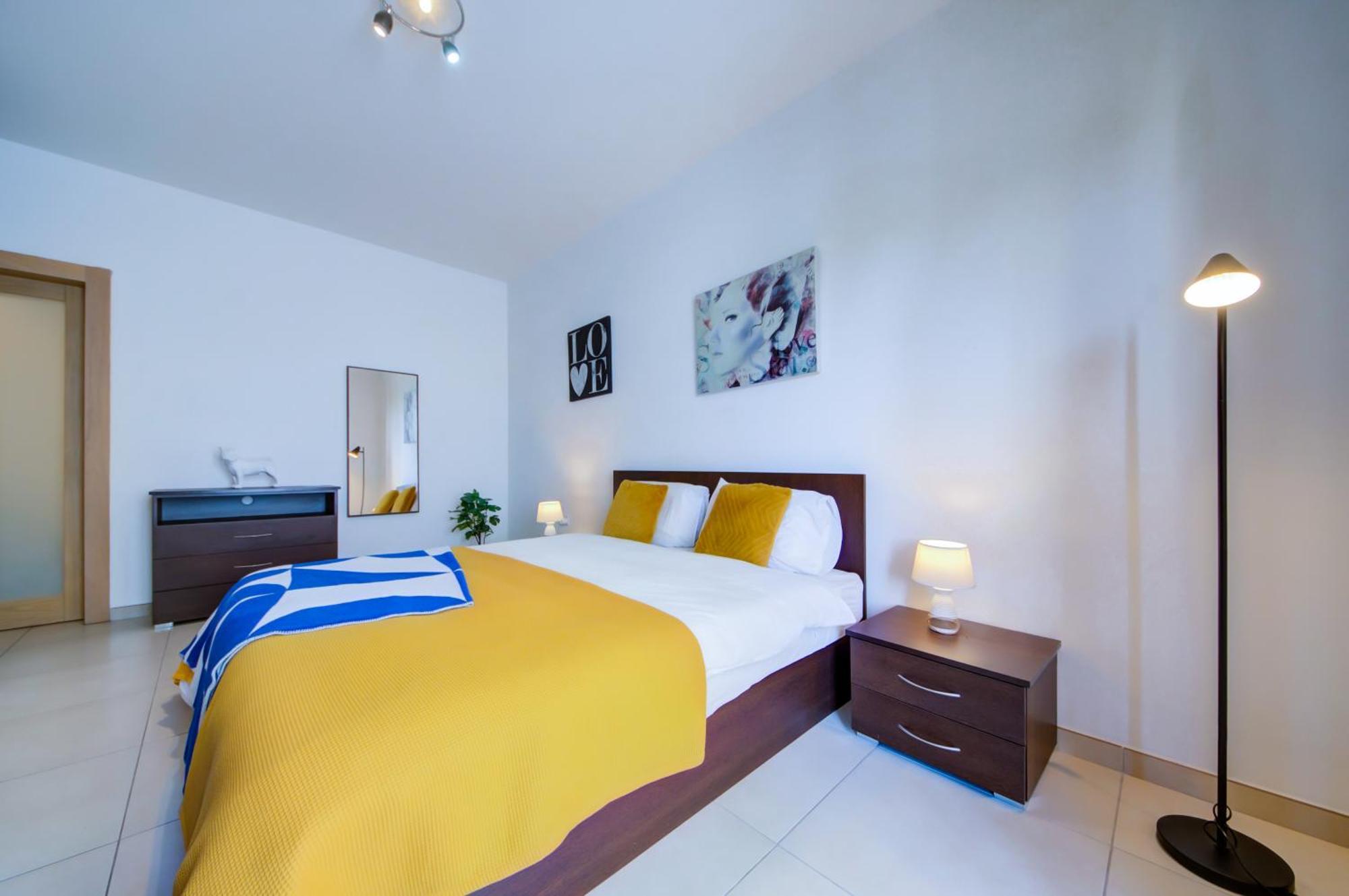 Prime Location, Modern Apartment In St Julian'S, Paceville, Apt 8 By Vaganza Saint Julian's Exterior photo