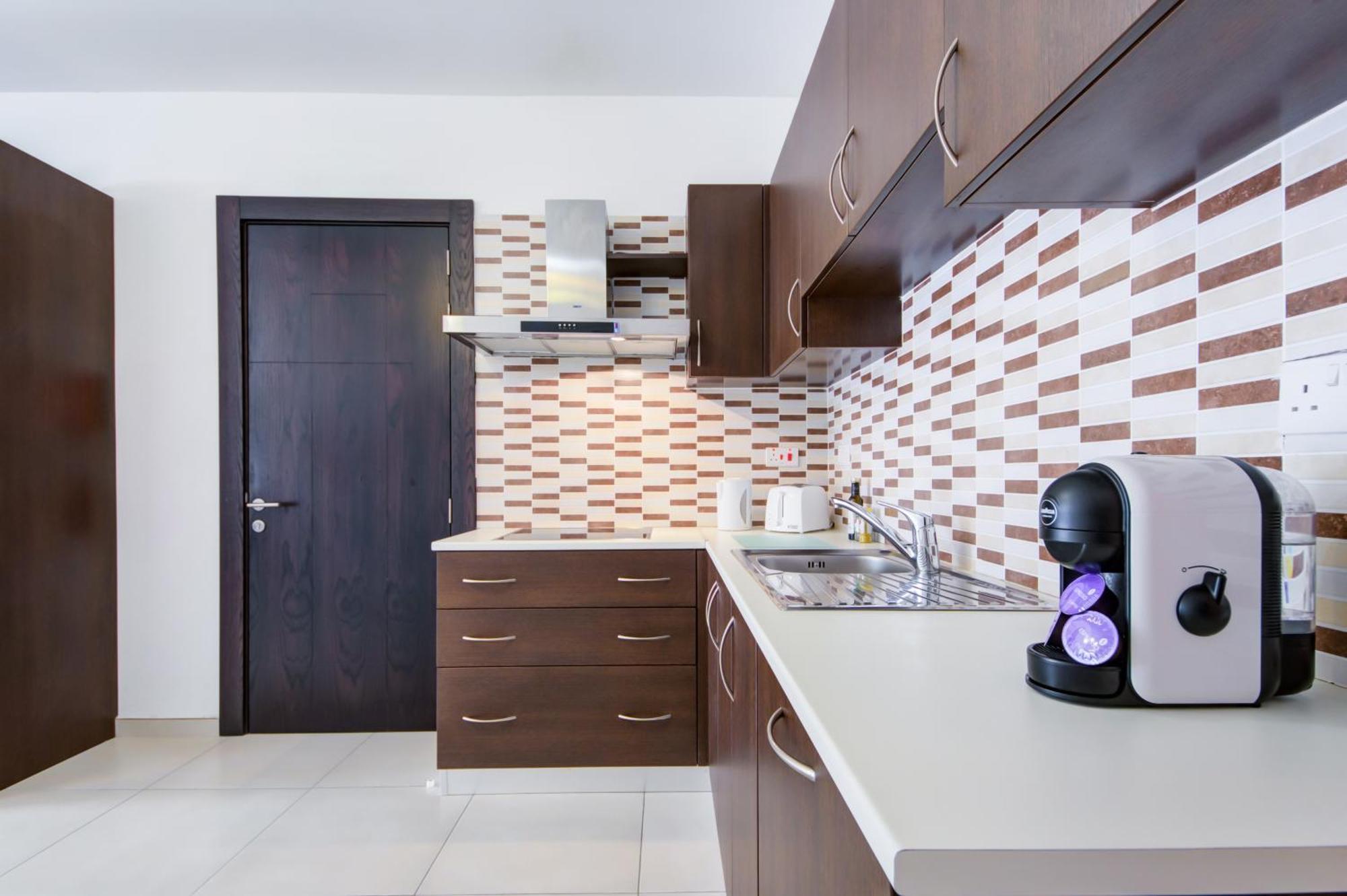 Prime Location, Modern Apartment In St Julian'S, Paceville, Apt 8 By Vaganza Saint Julian's Exterior photo
