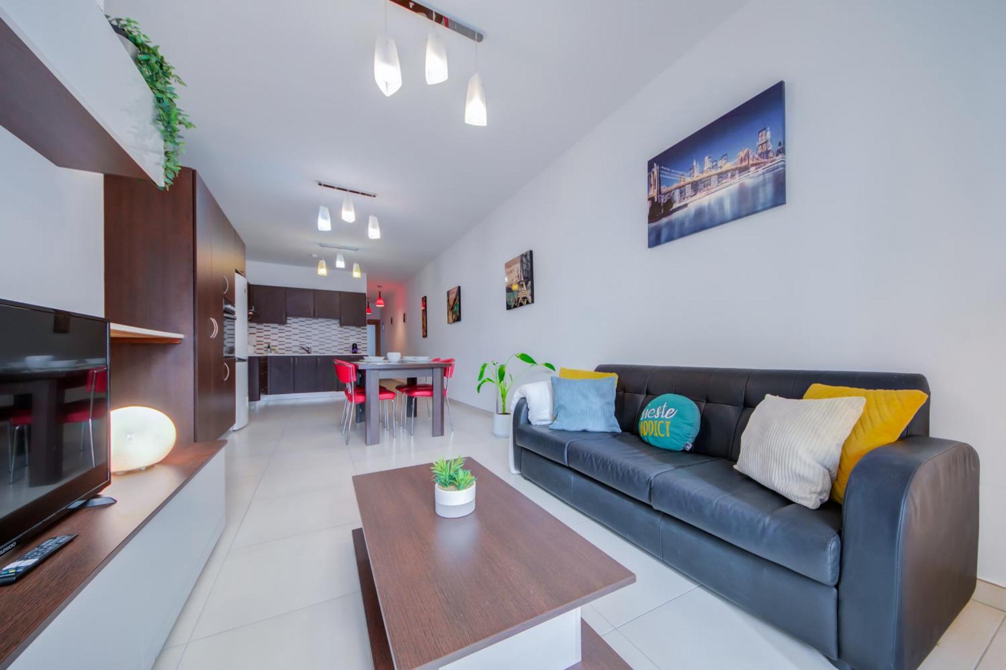 Prime Location, Modern Apartment In St Julian'S, Paceville, Apt 8 By Vaganza Saint Julian's Exterior photo